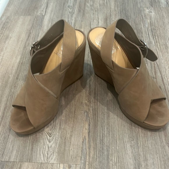 Vince Camuto Shoes - Vince Camuto suede wedges